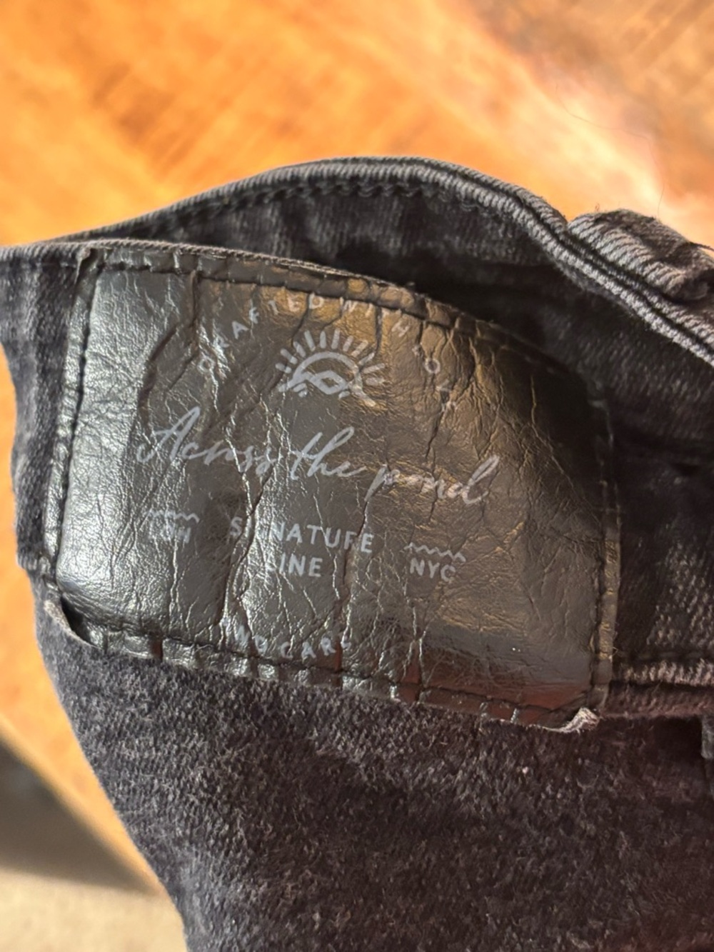 Across the Pond Signature Line Black Skinny Jeans emo as f 42x30